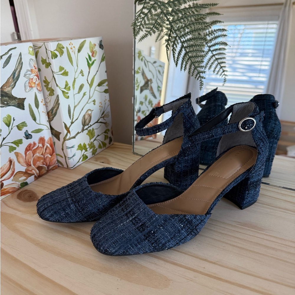 Kelly & Katie Jakie Navy Pump